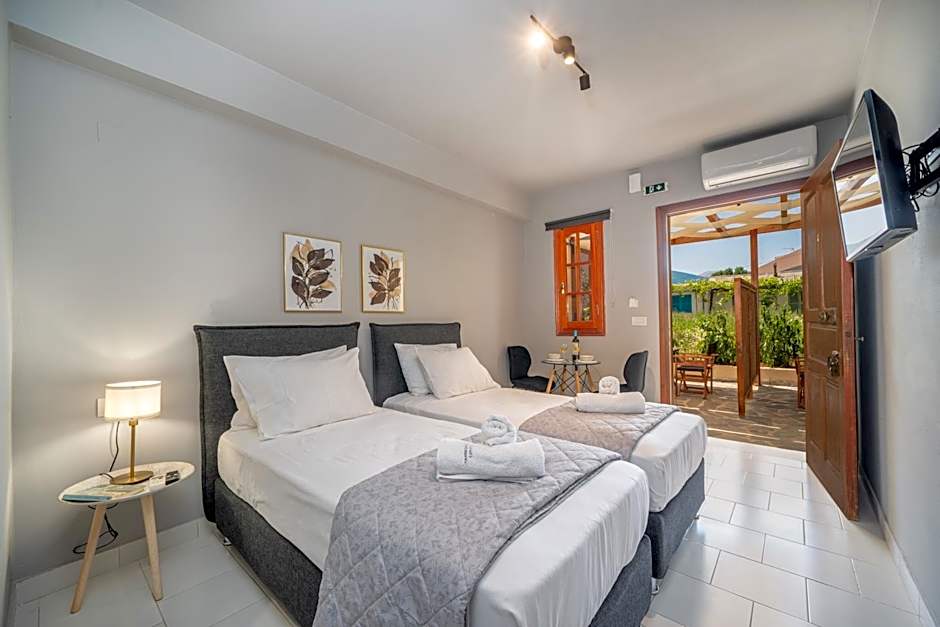 Mary's Studios & Apartment