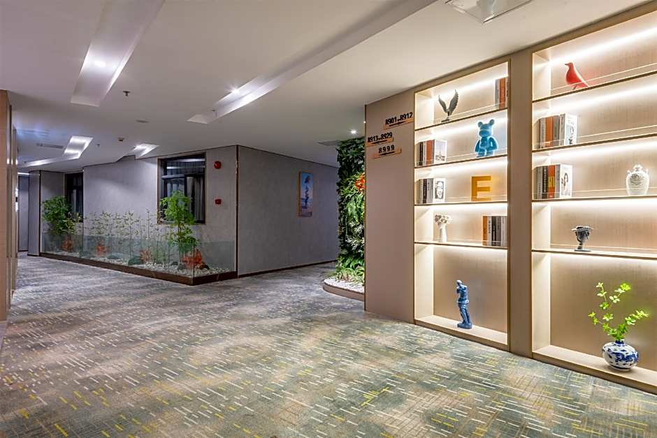 Calvin Hotel