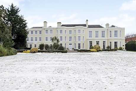 Burnham Beeches Hotel