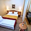 Pension Opera Suites I Self Check In I AC in all rooms