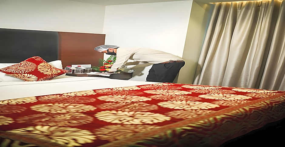 Hotel German Palace, Airport