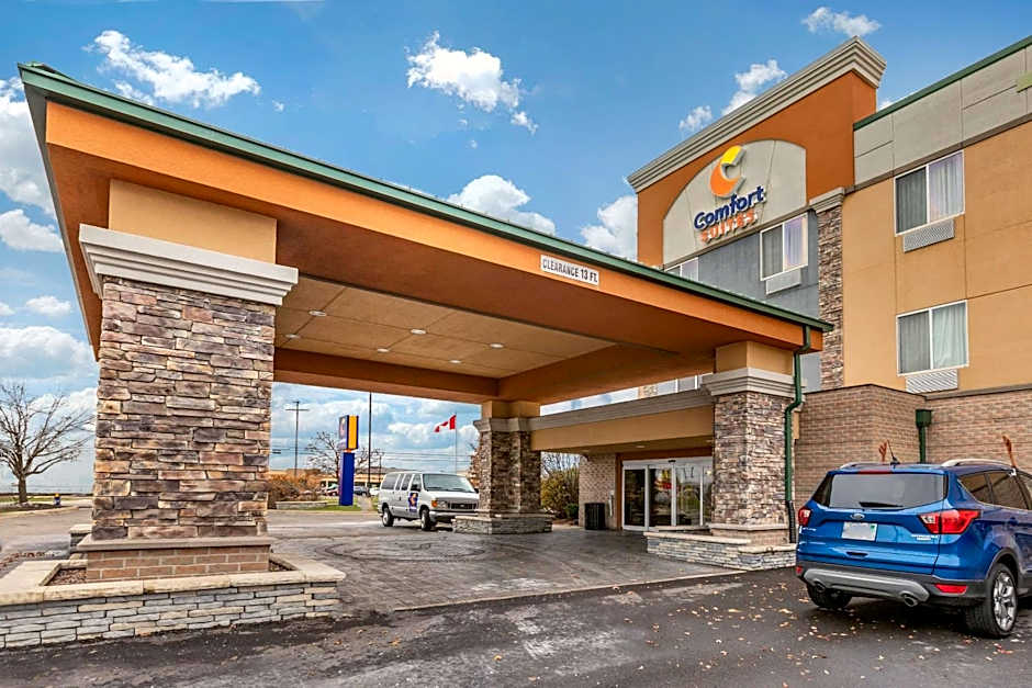 Comfort Suites