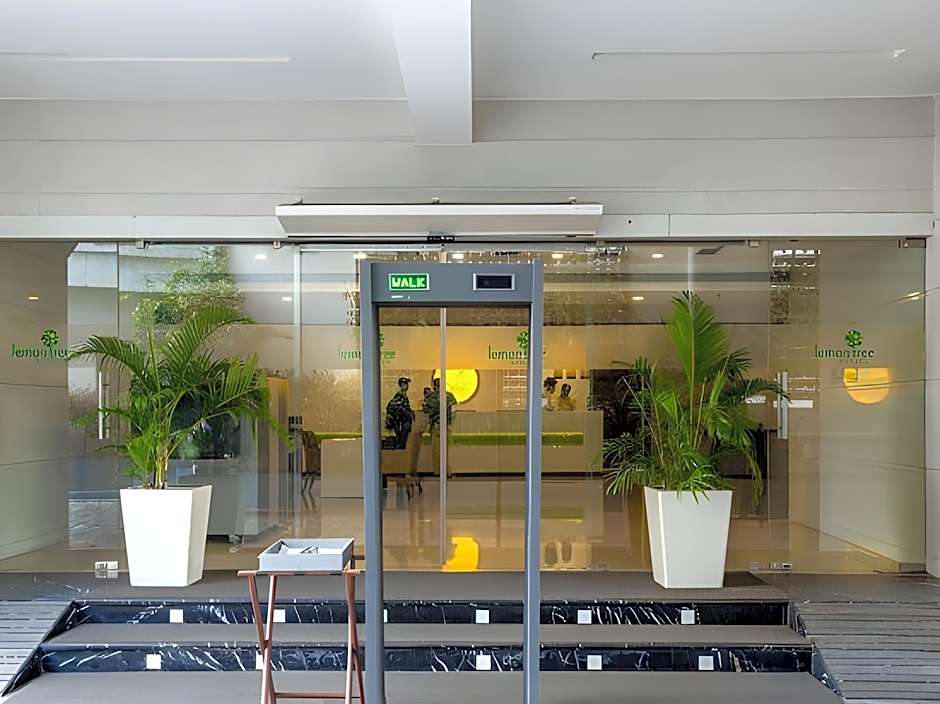 Lemon Tree Hotel Banjara Hills