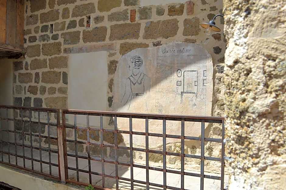 Le 19 Chambre Chapelle 43m2 - Centre Historique - Clim