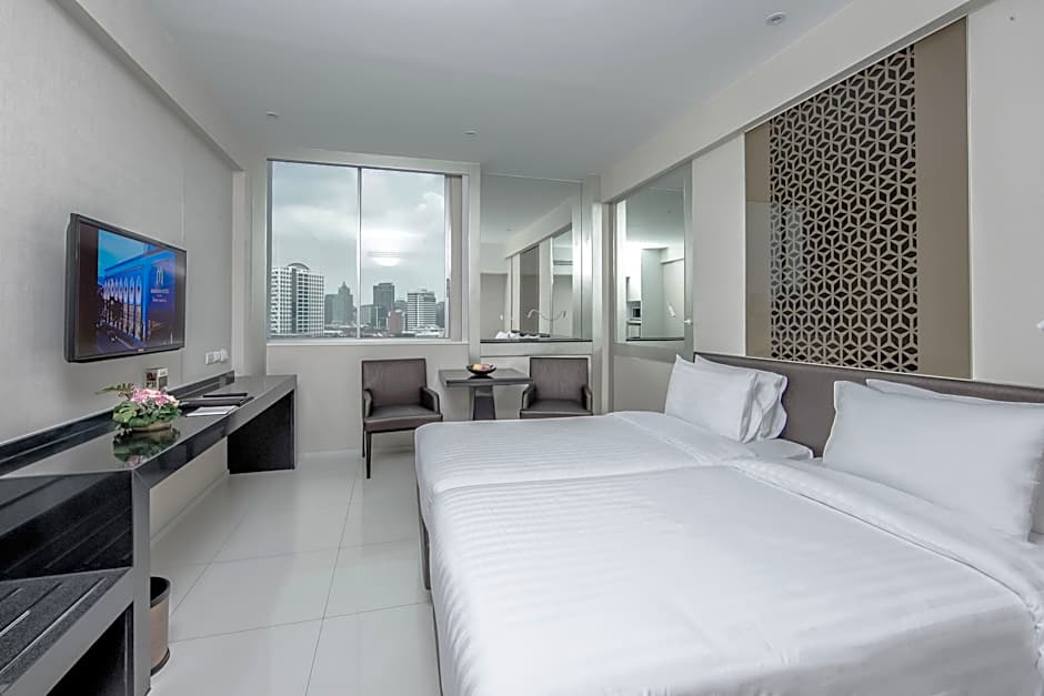 Mandarin Hotel Managed By Centre Point