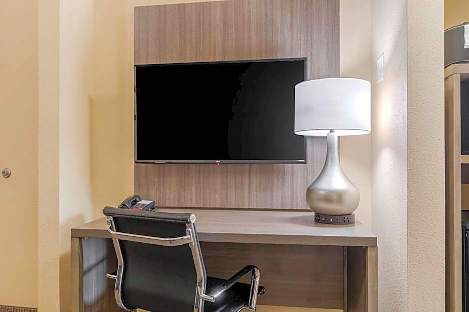 Comfort Suites Dfw Airport