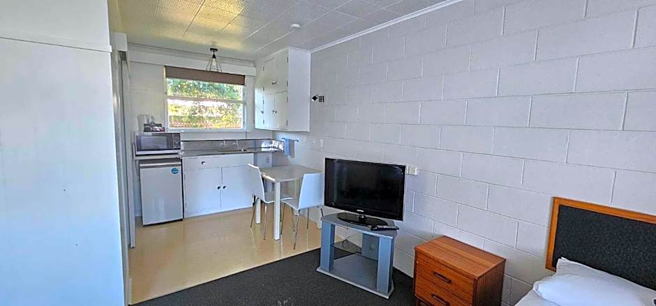 Endeavour Lodge Motel