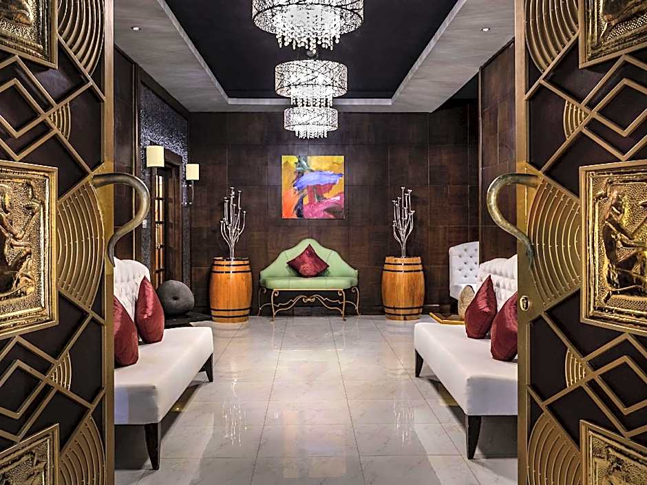 Novotel Yangon Max