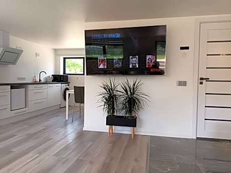 Luxury Apartment Private House and Parking Netflix