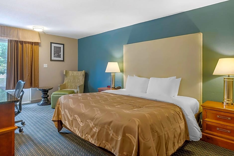 Quality Inn & Suites Apex-Holly Springs