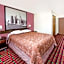 Super 8 by Wyndham Paris IL