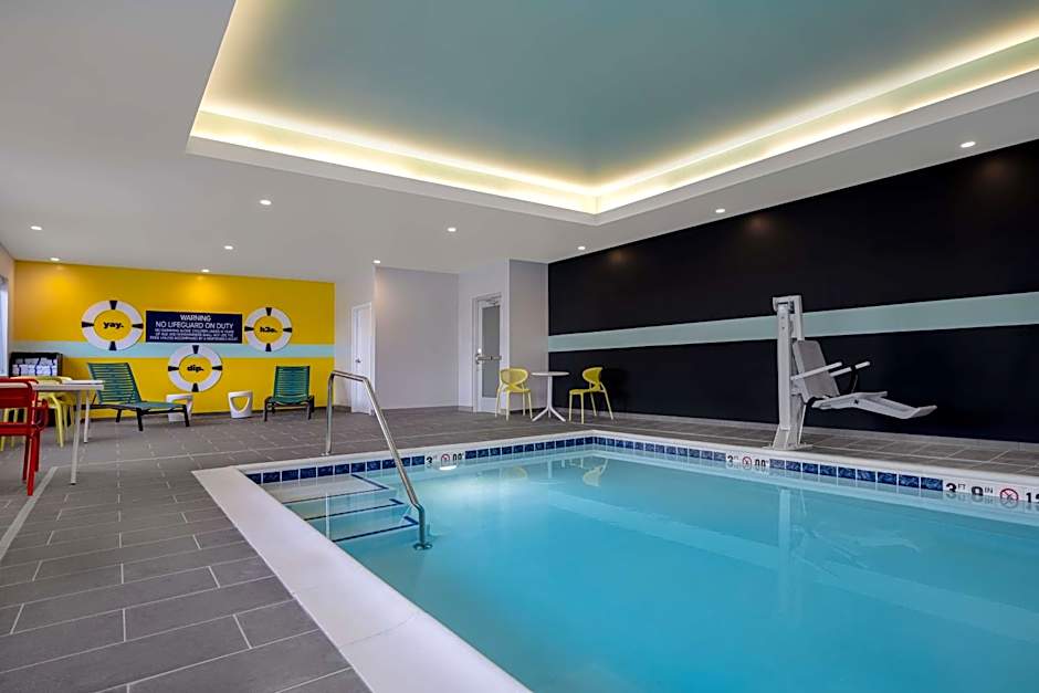 Tru by Hilton Anderson