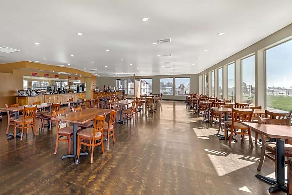 Best Western Plus Northwoods Inn