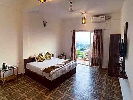 FabExpress The Voyage, Morjim