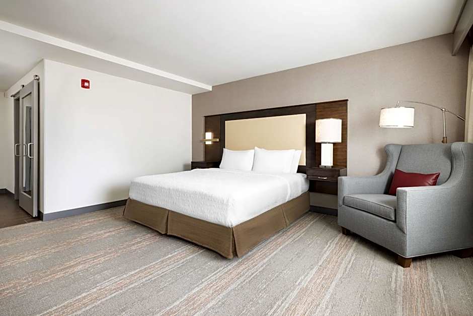 Hampton Inn By Hilton and Suites Napa