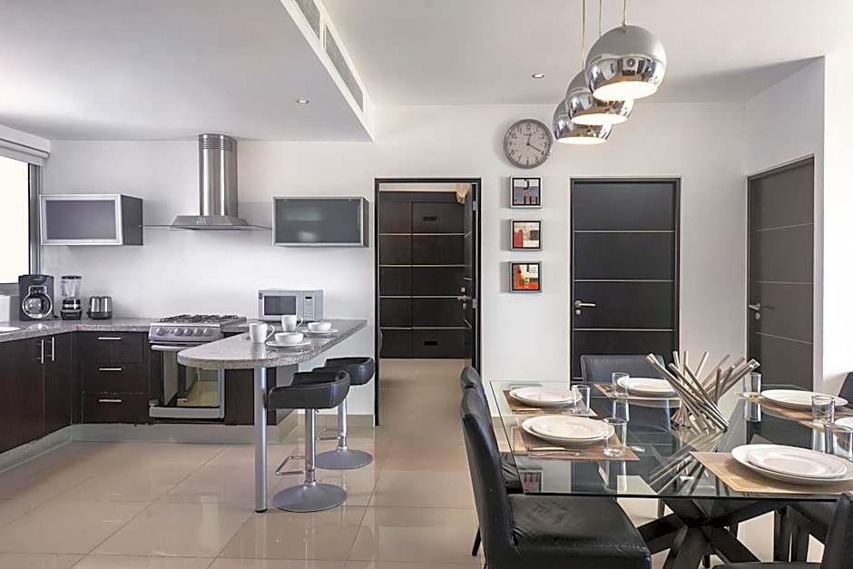 Suites Malecon Cancun