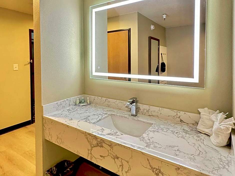 Quality Inn & Suites