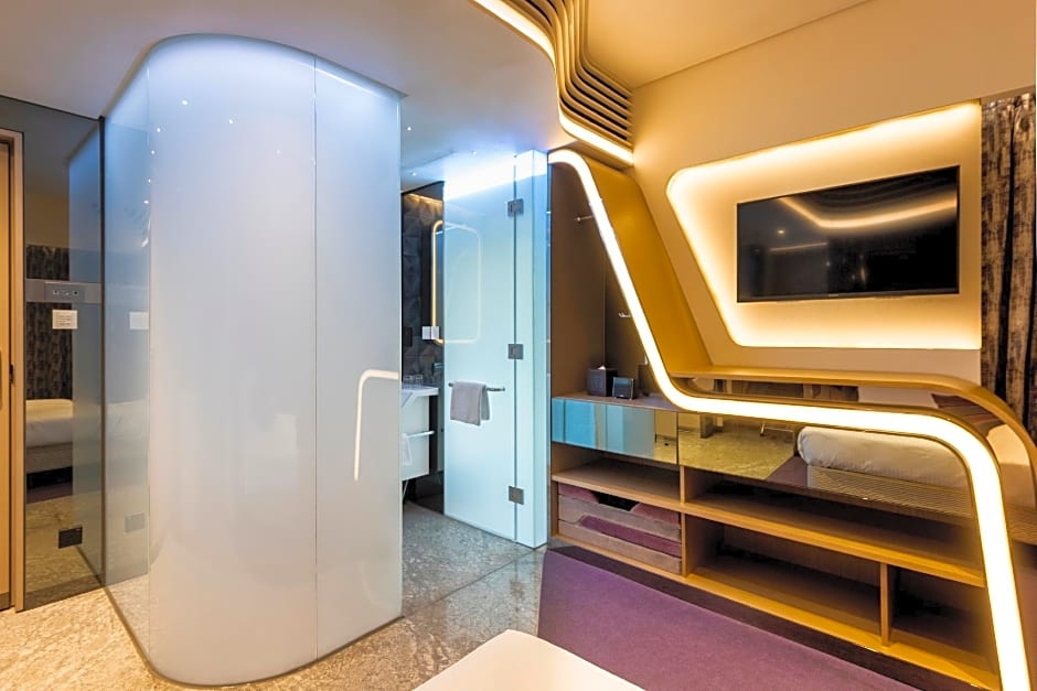 Butterfly on LKF Boutique Hotel Central