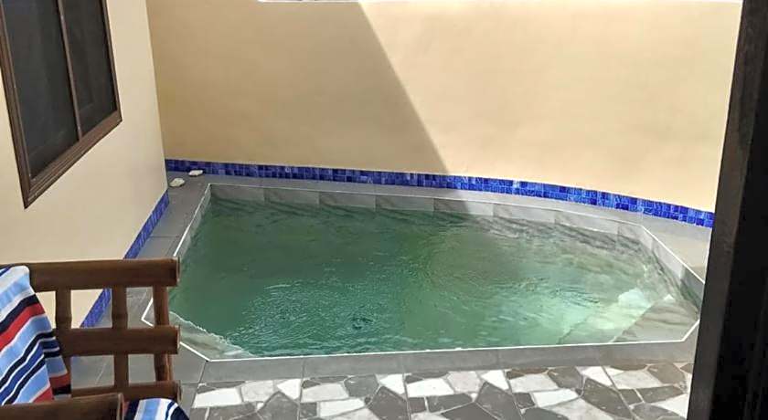 Sunset Bay Beach Villas