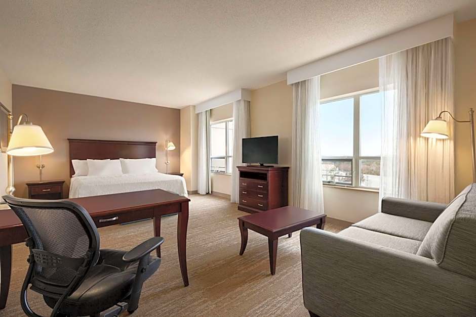 Hampton Inn By Hilton And Suites Washington-Dulles Intl Airport