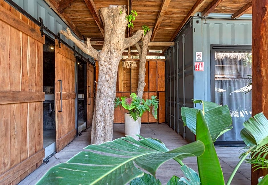 Meteora Stay & Coffeehouse Tulum