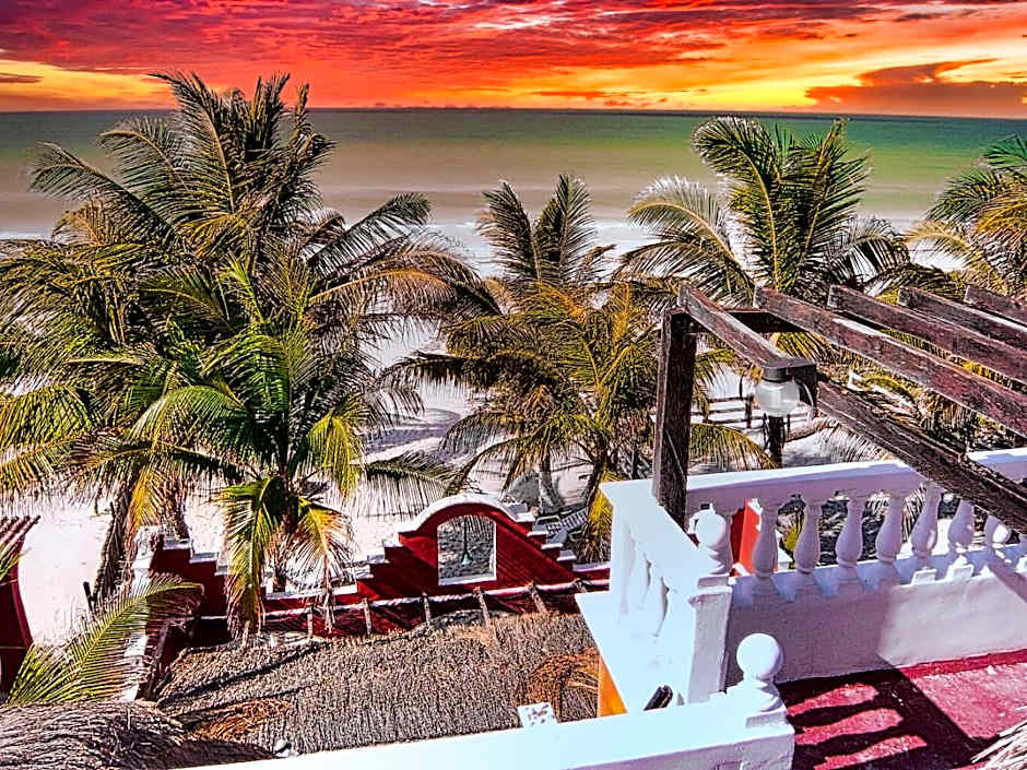 Beachfront Casa Maya Lodge