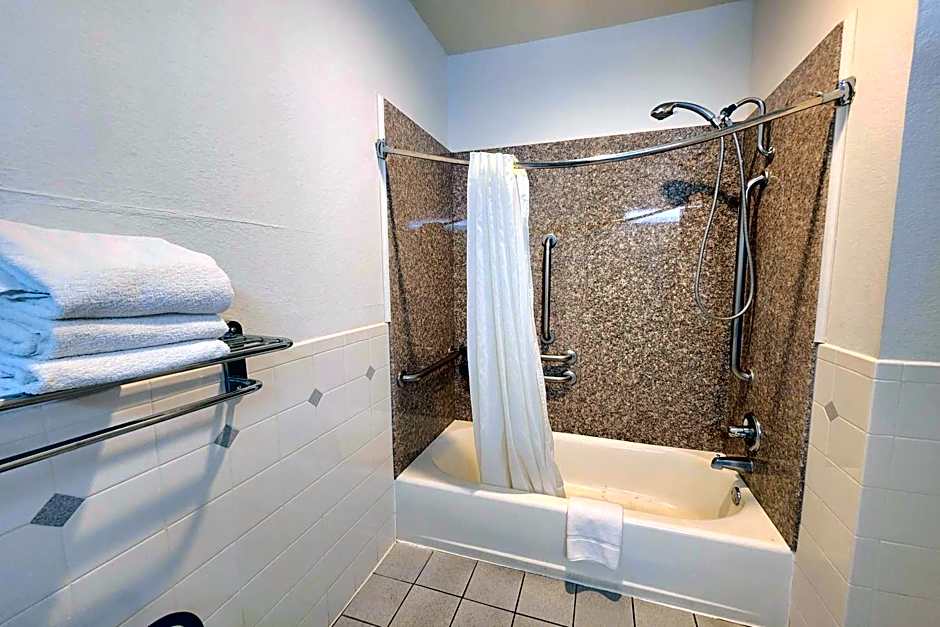 Days Inn by Wyndham Navasota