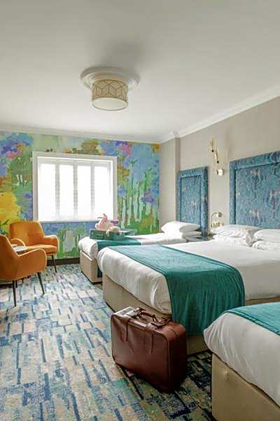 Ashdown Park Hotel