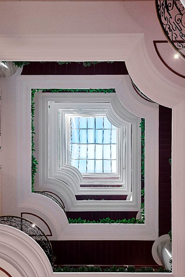 The Riviera Hotel Taipei