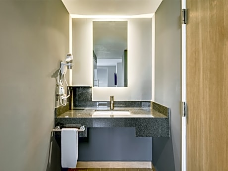 Superior Room, 1 Queen