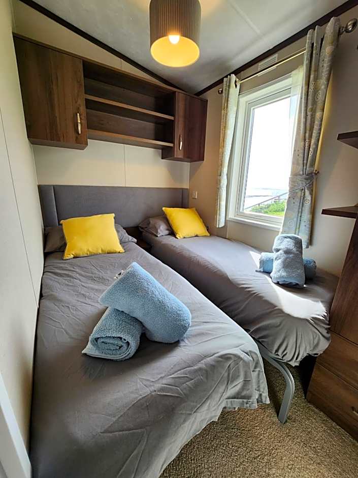 Pemberton Avon pitch 30 Creek Caravan Park dog friendly