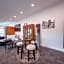 The Lions Self Contained Suite, Shared Pool, Hot Tub, Views