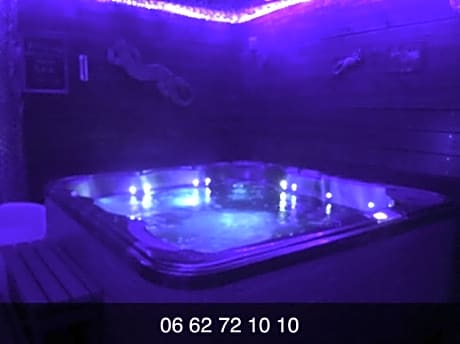 Jacuzzi privé Chambre et table d hotes