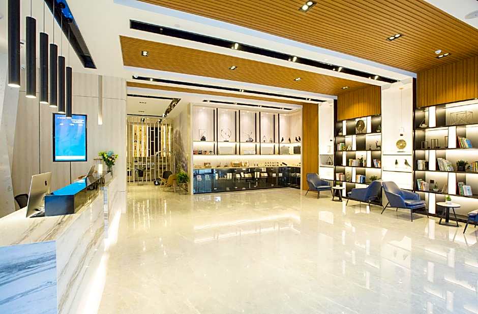 Atour Hotel Zhenjiang Railway Station Nanxu Avenue