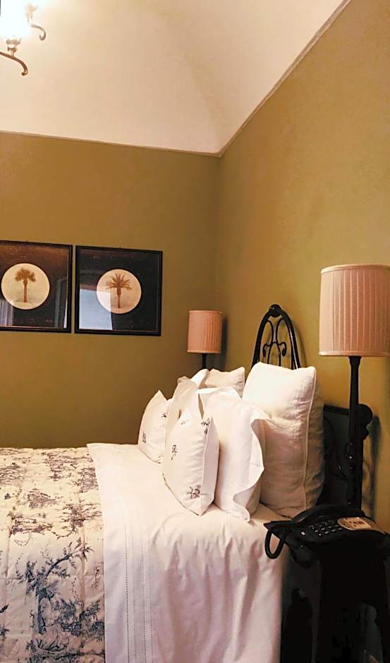 Photo 1 of 14 of Double Room