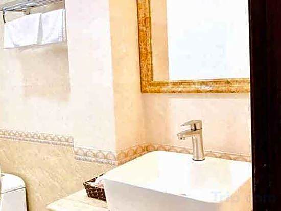 ELISA HOTEL