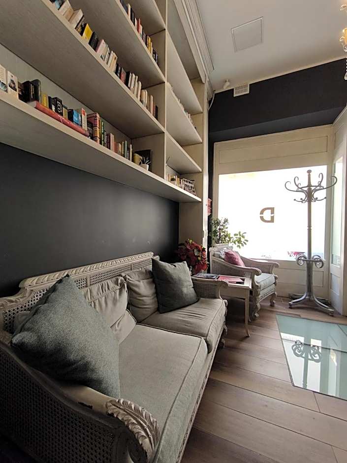 D Townhouse Boutique Suites