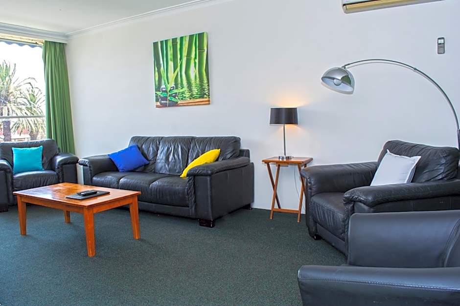 Alexander Motor Inn & Apartments