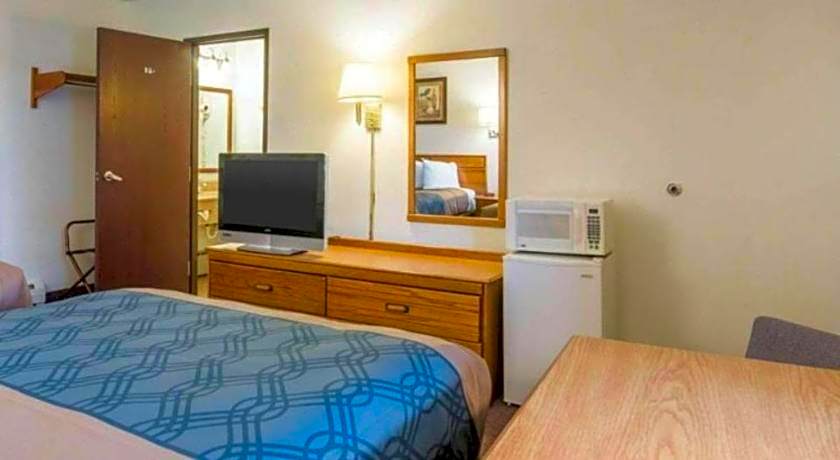 Econo Lodge Saint Albans