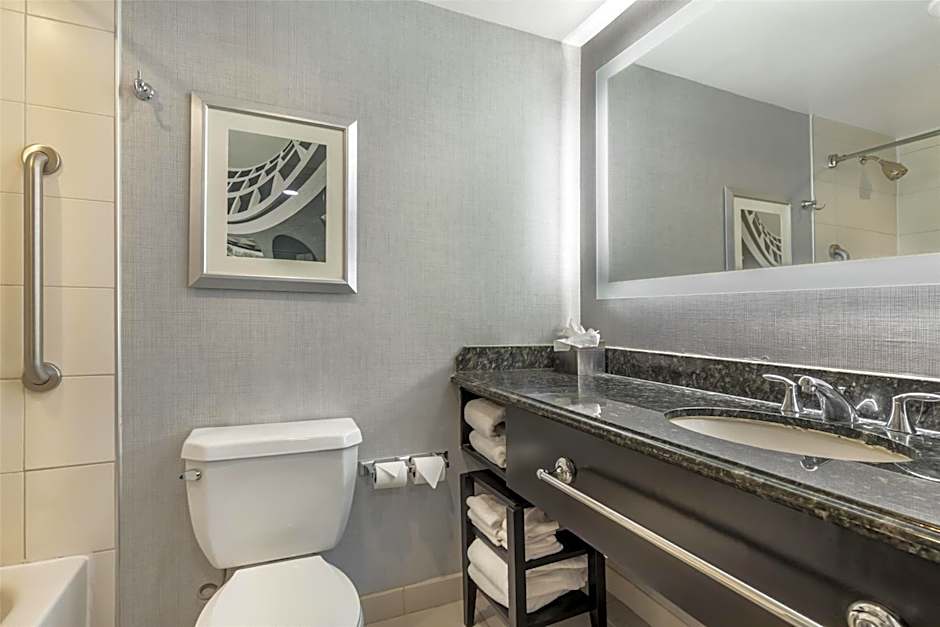 DoubleTree By Hilton Williamsburg