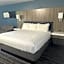 Oyster Bay Inn & Suites