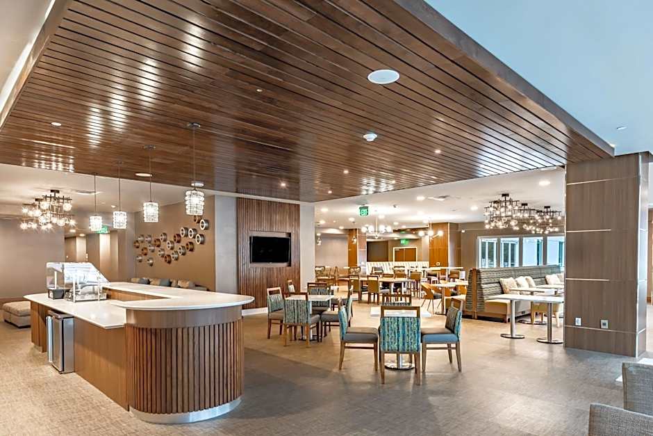 Element Dallas Downtown East