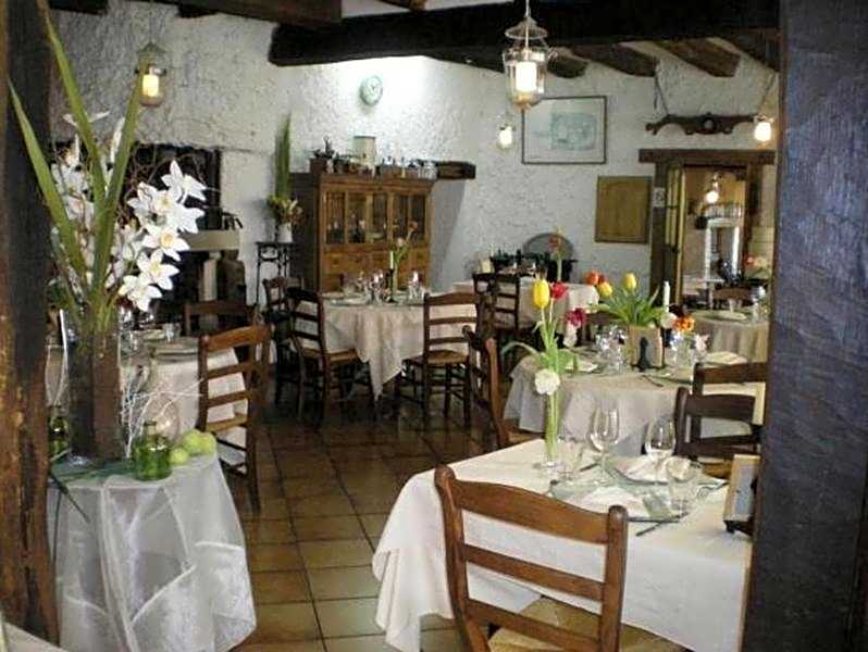 Logis Hotel La Grange Du Relais