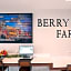 Holiday Inn Express & Suites Franklin - Berry Farms