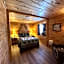 Rowe's Adirondack Cabins of Schroon Lake