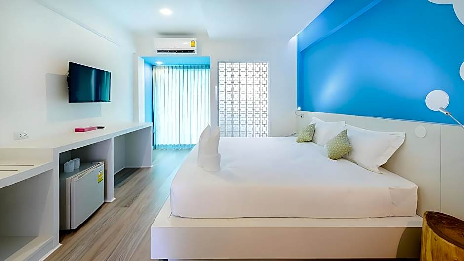 The Tint at Phuket Town Hotel