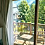 Seehotel am Hallstättersee modern rooms with AC