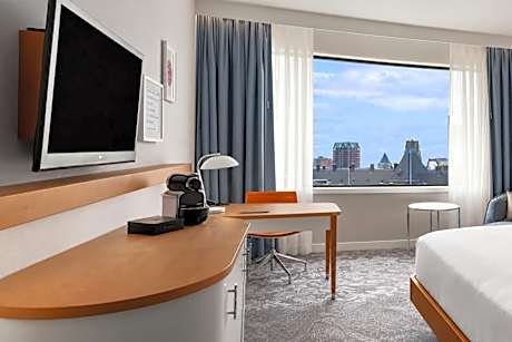 King Deluxe High Floor Room