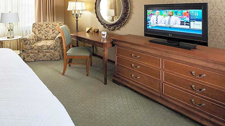 Grand Gateway Hotel