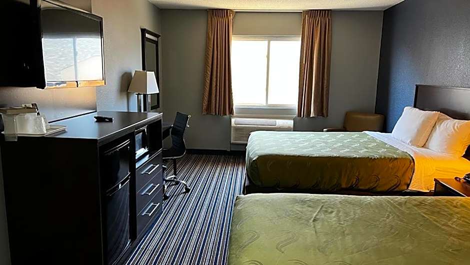 Colby Inn and Suites